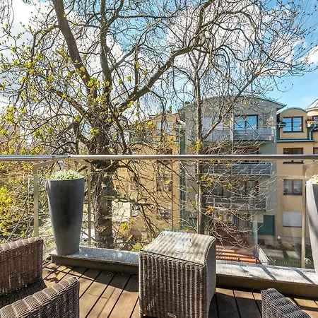 Grand - Blue Marlin - Luxury