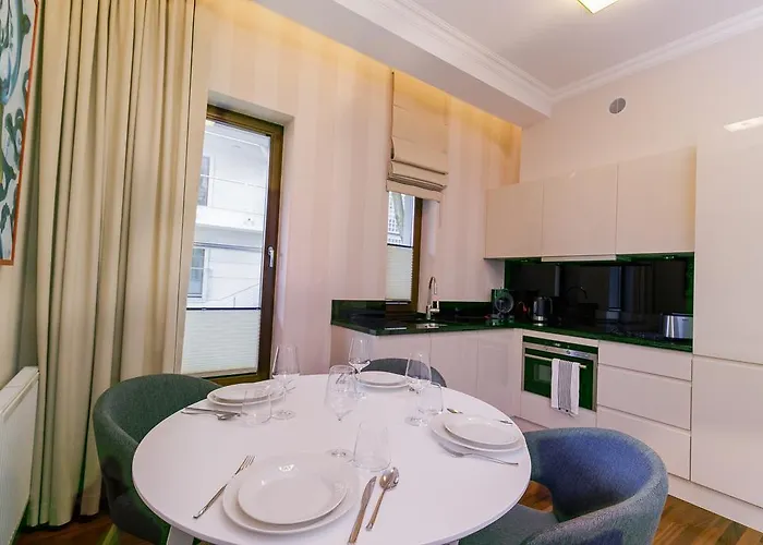 Grand - Blue Marlin - Luxury