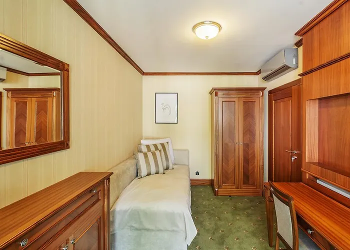 Grand - Blue Marlin - Luxury *